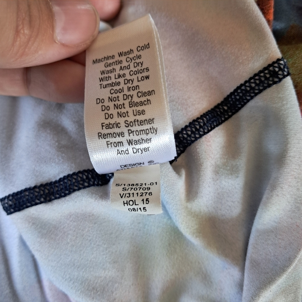 Athleta Chi Tank Top Womens Size Medium Multi Stripe Racerback Colorburst - Picture 7 of 8